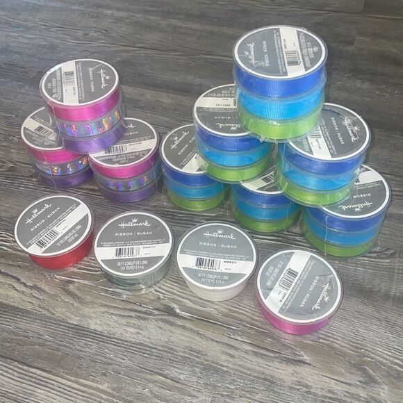 Large Craft lot of New Ribon Rolls (31) perfect for gift wrapping scrapbooking - Picture 4 of 8